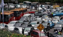 Waka DPRD DKI Pesimis Program Ganjil Genap Jokowi Akan Berhasil