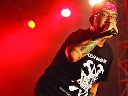 The Playlist Issue: Arian13: Roxx