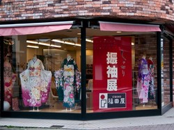  Inilah Suvenir Paling Khas di Asia