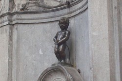  6 Landmark Top yang Dijadikan Suvenir