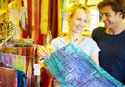 Begini Cara Memilih Oleh-oleh