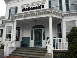 Bangunan Berumur 200 Tahun Ini Jadi Gerai McDonalds