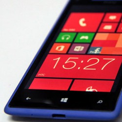 Kurang Bersaing, HTC Pangkas Model Ponsel di 2013?