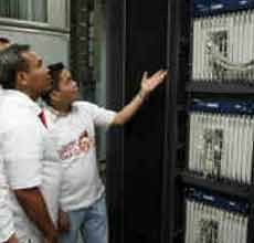 Telkomsel Diserbu 60 Juta SMS Saat Natal