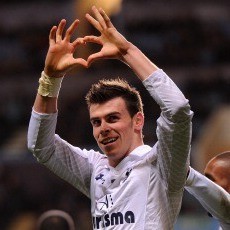 Bale Hat-trick, Spurs Bungkam Villa 4-0
