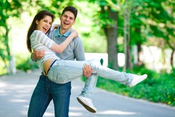 Ini Alasan Pria Menyukai Perempuan Kurus