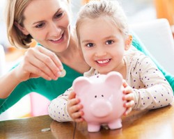 5 Cara Membuat Anak Mengerti Soal Uang & Pentingnya Menabung