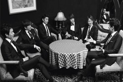 Album DVD Konser Shinhwa Terjual 30 Ribu Keping Sehari