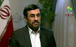 Ahmadinejad Pecat Satu-satunya Menteri Perempuan di Kabinet Iran