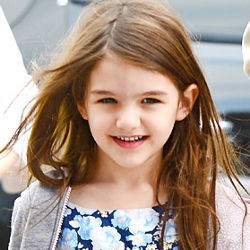 Natal Bareng Katie, Suri Rayakan Tahun Baru Bersama Tom Cruise