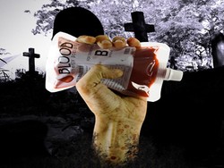 Ingin Segar dan Bertenaga? Minumlah Energy Drink Darah Manusia!