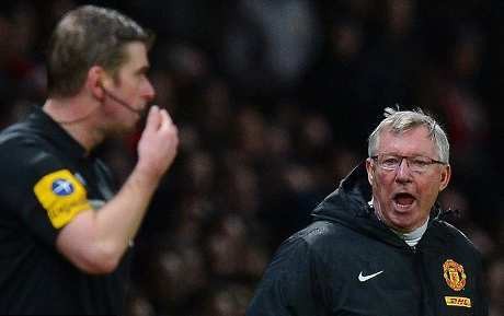 Pardew: Fergie Beruntung Tak Dikartu Merah
