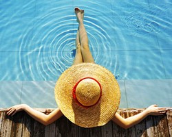 Apa yang Harus Dilakukan Wanita Single Saat Malam Tahun Baru?