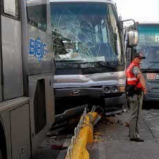 Sopir TransJ: Tiba-tiba Bus di Belakang Langsung Nabrak