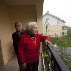 China Wajibkan Warganya Kunjungi Anggota Keluarga Lanjut Usia