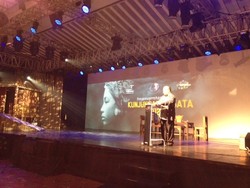 Kemenparekraf Berikan Anugerah Tahun Kunjungan Wisata 2012