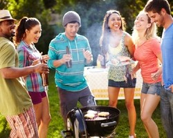 Tips Menggelar Pesta Tahun Baru di Rumah