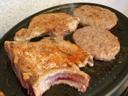 Bersihkan Panggangan Daging Agar Terhindar dari Risiko Kanker