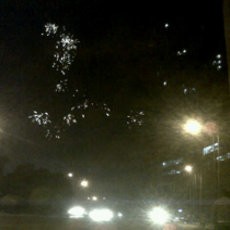 Dar Der Dor..! Langit Kota Pahlawan Dipenuhi Kembang Api