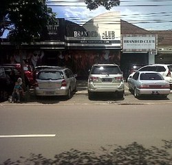 Libur Tahun Baru, Pelancong Ramai Kunjungi FO di Bandung