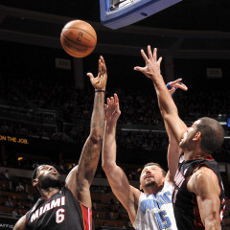 Lewat OT, Heat Tundukkan Magic