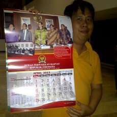 Kalender Tahun Baru 2013 DPR Senilai Rp 492 Juta