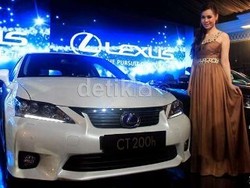 Mobil Mewah Lexus Berhasil Kalahkan Lem Serbaguna Lexus
