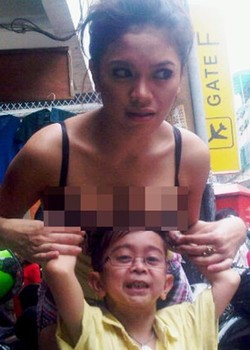 10 Foto/Video Paling Hot 2012