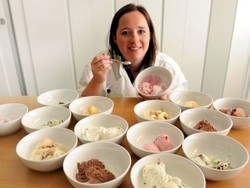 Wanita Ini Dibayar untuk Makan 100 Porsi Es Krim Sehari