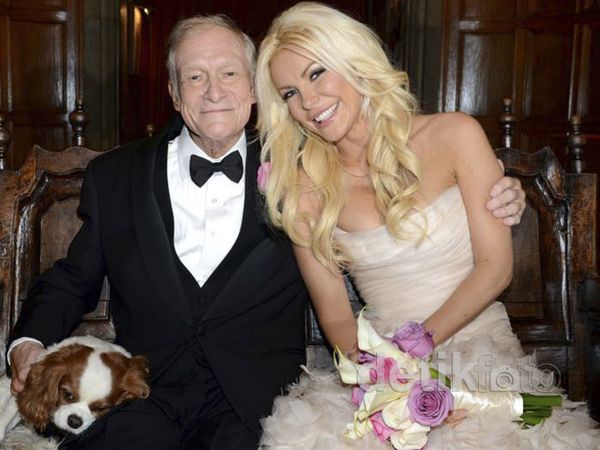 Ini Dia Foto Pernikahan Bos Playboy Ini Dia Foto Pernikahan Bos Playboy