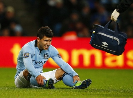 Cedera Hamstring, Aguero Terancam Absen Dua Pekan