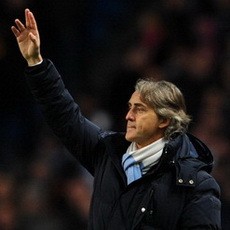 City Menang Telak, Mancini Senang
