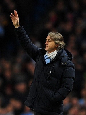 City Menang Telak, Mancini Senang