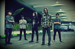 Under the Big Bright Yellow Sun Sambut Tahun Baru dengan Single Baru