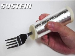 Garpu Ini Bersuara Unik Tiap Kali Dipakai Menyuap Makanan