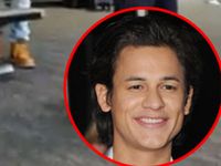 Astaga! Bintang Twilight Ini Pipis Sembarangan