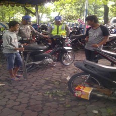 Ingin Ambil Motor Berknalpot Brong, Pasang Dulu Knalpot Aslinya