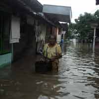 Warga Tepi Bengawan Solo di Bojonegoro Sudah Akrab dengan Banjir 
