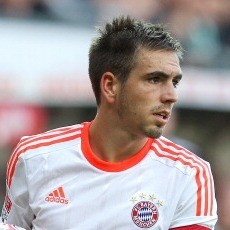 Lahm Peringatkan Bayern