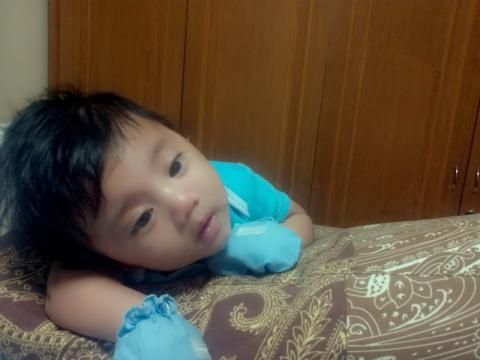 Kenneth Matthew Rashelito Gultom, 7 Bulan, Lelaki