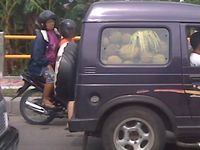 Katana Berisi Penuh Durian