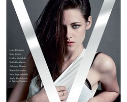Foto: Pose Terbaru Kristen Stewart di Majalah V