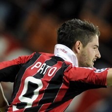 Milan Resmi Jual Pato ke Corinthians