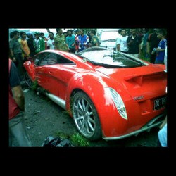  Ferrari Sempat Tabrak Mobil Lain, Dahlan Justru Dapat Simpati