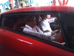 Ferrari Listrik Dahlan Iskan Tabrak Tiang Listrik di Magetan