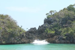Sempu, Eksotisme Pulau Mungil di Malang