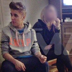Beredar! Foto Justin Bieber Isap Ganja?