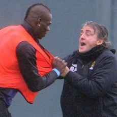 Ribut dengan Balotelli, Mancini Dikritik Redknapp