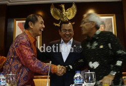 Agus Hermanto Tunggu Keputusan SBY Soal Menpora Baru