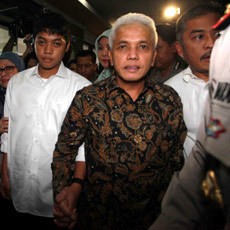  Jalani Pemeriksaan Polisi, Rasyid Rajasa Ditemani 3 Pengacara